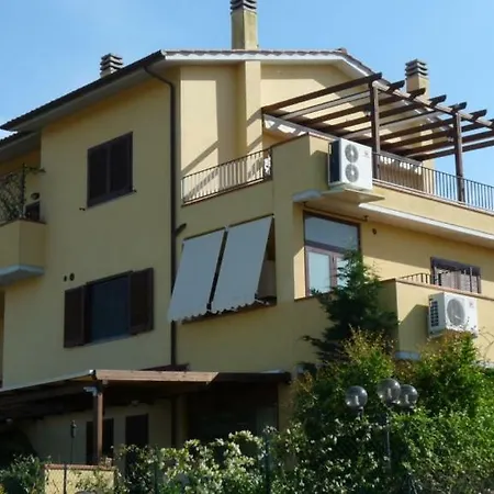 Mare E Monti Holiday home *